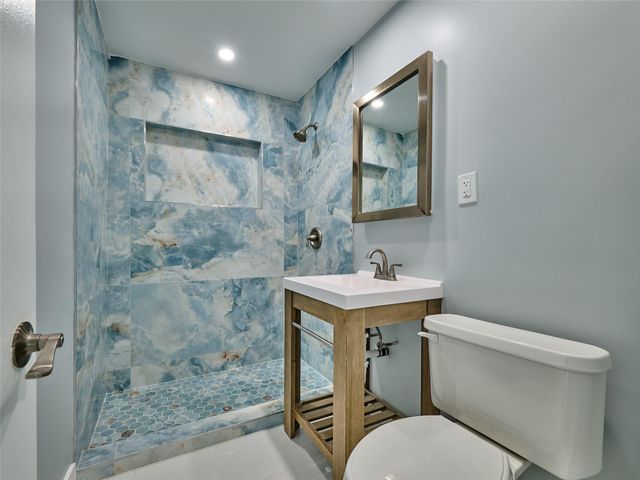 440 NW 37th Street, Oakland Park, FL 33309