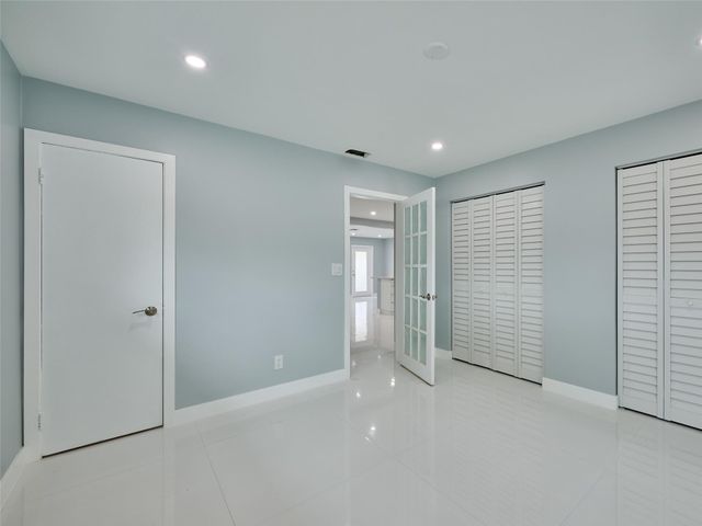 440 NW 37th Street, Oakland Park, FL 33309