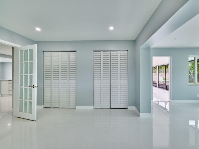 440 NW 37th Street, Oakland Park, FL 33309