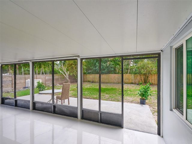 440 NW 37th Street, Oakland Park, FL 33309