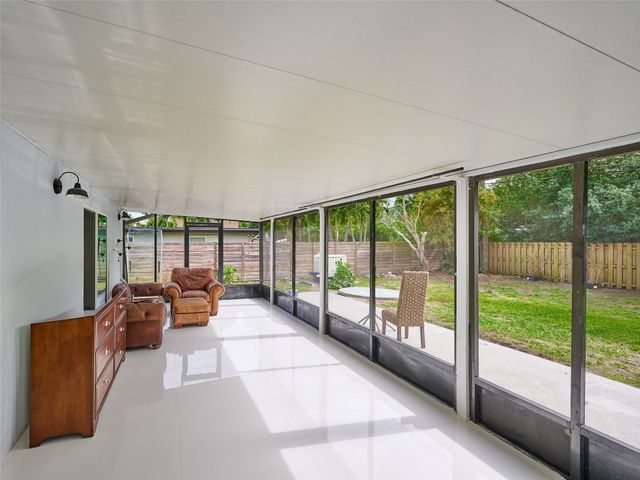 440 NW 37th Street, Oakland Park, FL 33309