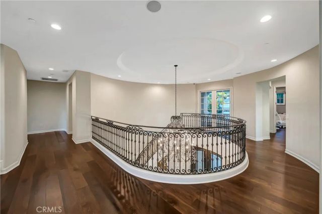 19225 Briarfield Way, Tarzana, CA 91356