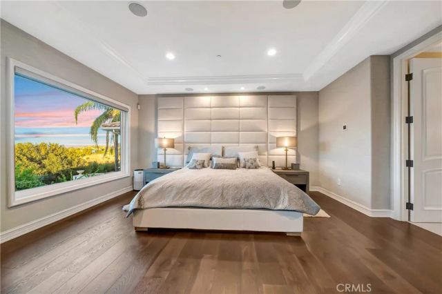 19225 Briarfield Way, Tarzana, CA 91356
