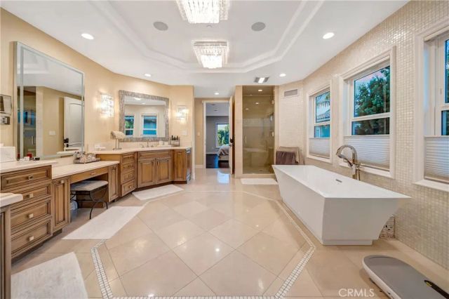 19225 Briarfield Way, Tarzana, CA 91356