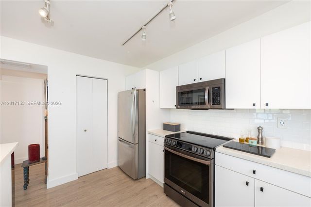 9250 W Bay Harbor Dr 2A, Bay Harbor Islands, FL 33154