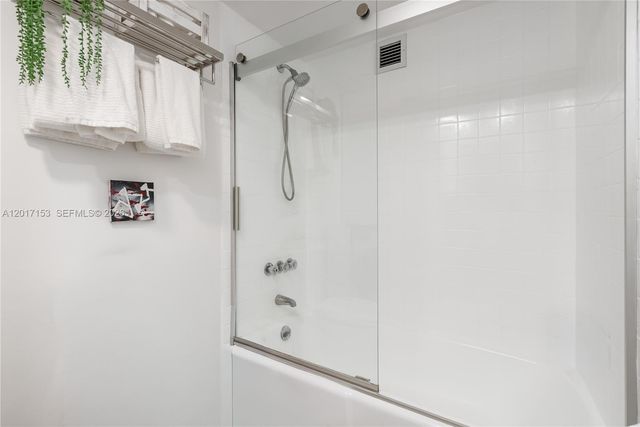 9250 W Bay Harbor Dr 2A, Bay Harbor Islands, FL 33154