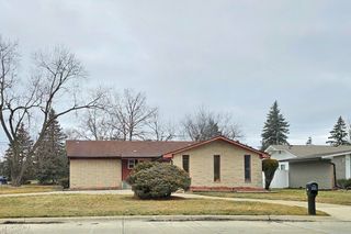 23015 Brandywynne Street, Southfield, MI 48033