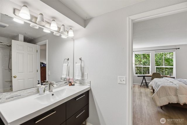 4423 249th Terrace SE, Issaquah, WA 98029