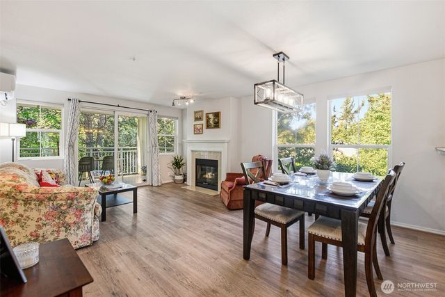 4423 249th Terrace SE, Issaquah, WA 98029