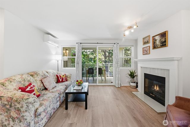 4423 249th Terrace SE, Issaquah, WA 98029