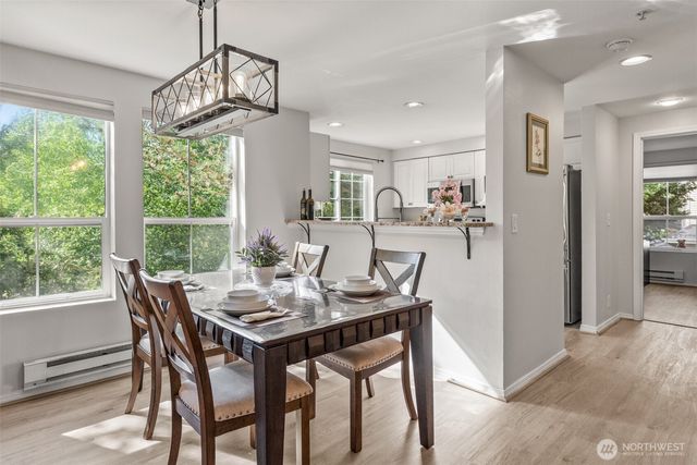 4423 249th Terrace SE, Issaquah, WA 98029