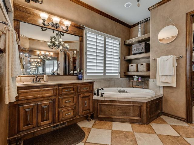 9525 SW 35th Terrace, Oklahoma City, OK 73179