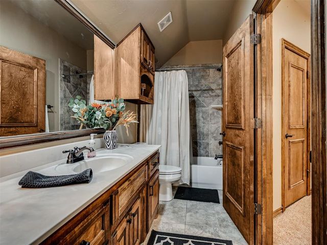 9525 SW 35th Terrace, Oklahoma City, OK 73179