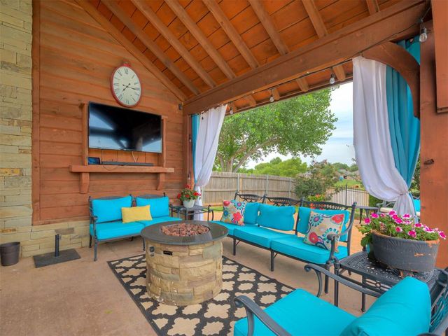 9525 SW 35th Terrace, Oklahoma City, OK 73179