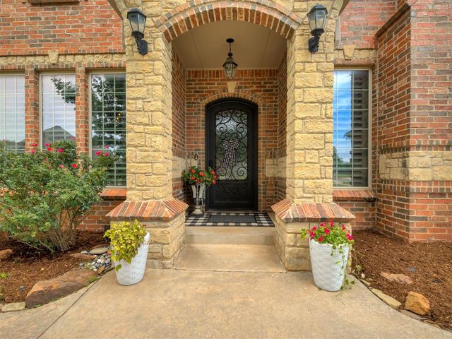 9525 SW 35th Terrace, Oklahoma City, OK 73179