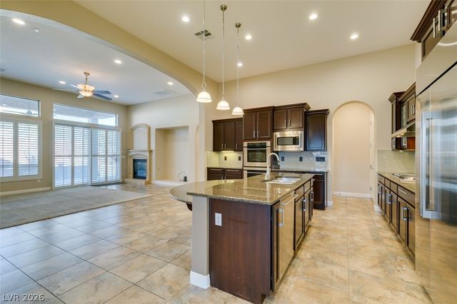 562 Via Alhambra Court, Las Vegas, NV 89123