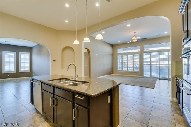 562 Via Alhambra Court, Las Vegas, NV 89123