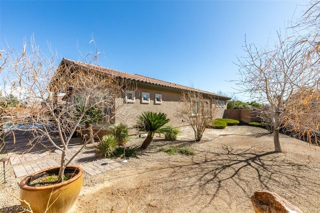 562 Via Alhambra Court, Las Vegas, NV 89123