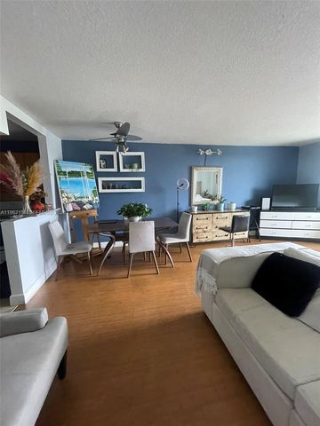 12500 NE 15th Ave 512, North Miami, FL 33161