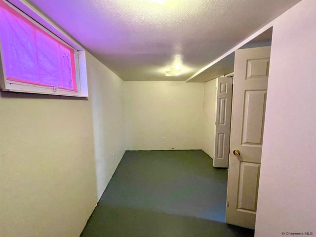 2004 E 22ND ST, Cheyenne, WY 82001