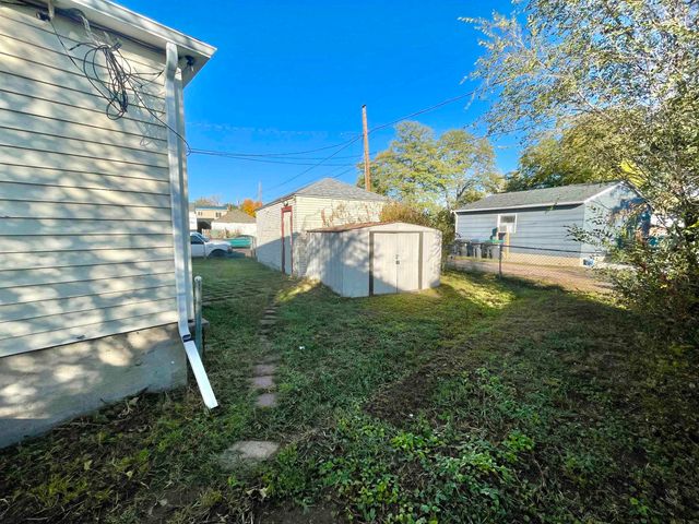 2004 E 22ND ST, Cheyenne, WY 82001