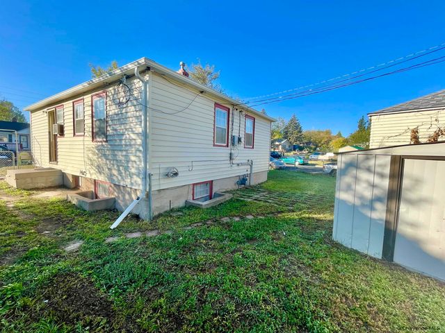 2004 E 22ND ST, Cheyenne, WY 82001