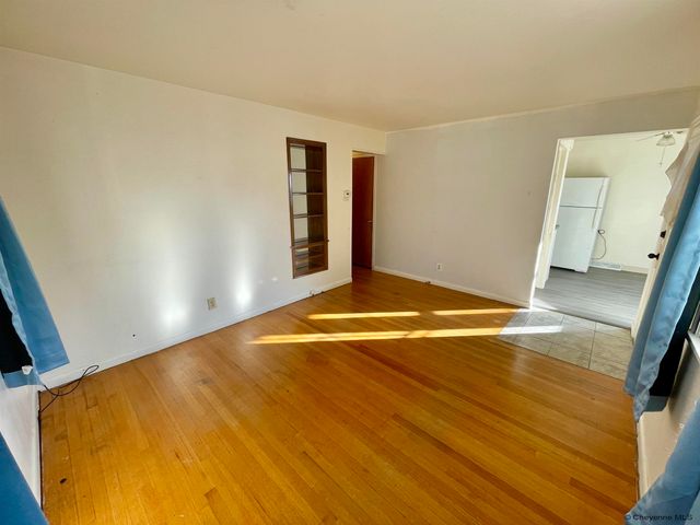 2004 E 22ND ST, Cheyenne, WY 82001