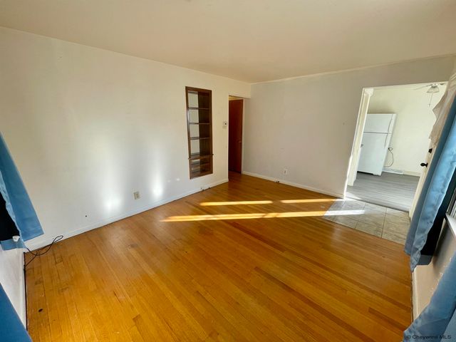 2004 E 22ND ST, Cheyenne, WY 82001