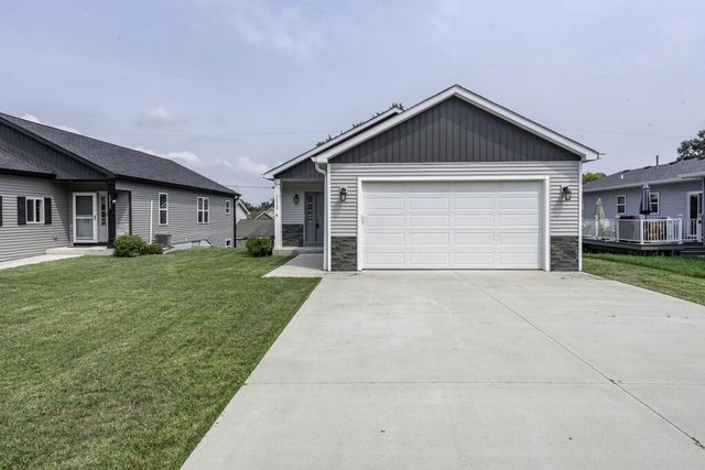 12123 222nd AVENUE, Bristol, WI 53104