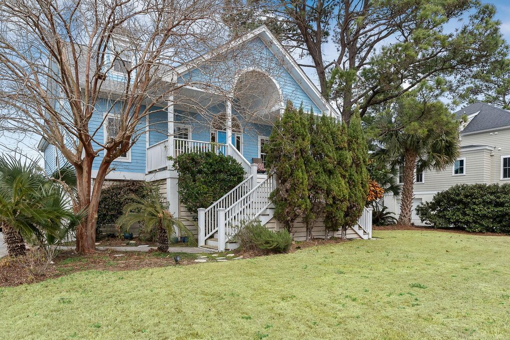 Image 3 of property listing at 3055 Maritime Forest Drive, Johns Island, SC 29455