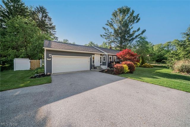 543 N Lake Street, Madison, OH 44057