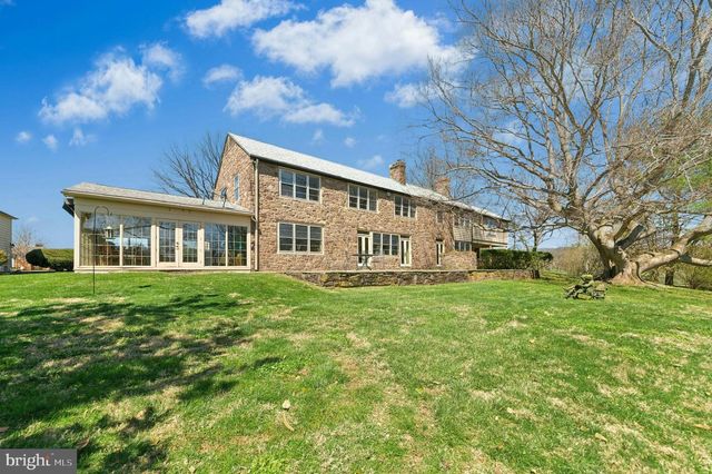 1194 STREET RD, New Hope, PA 18938