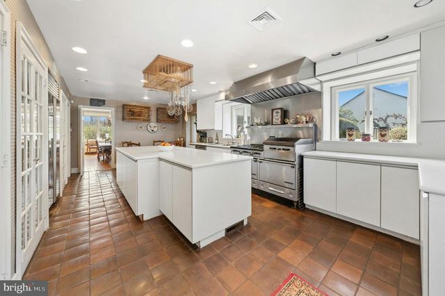 1194 STREET RD, New Hope, PA 18938