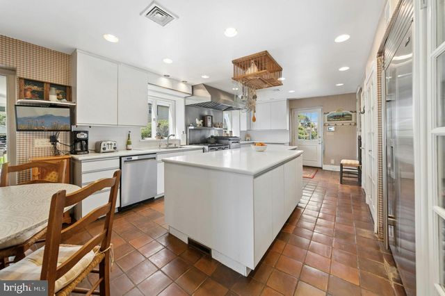 1194 STREET RD, New Hope, PA 18938