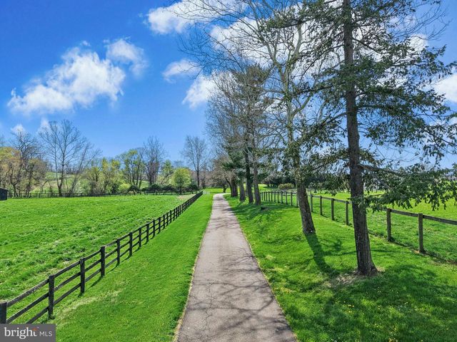 1194 STREET RD, New Hope, PA 18938