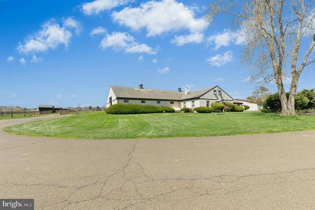 1194 STREET RD, New Hope, PA 18938
