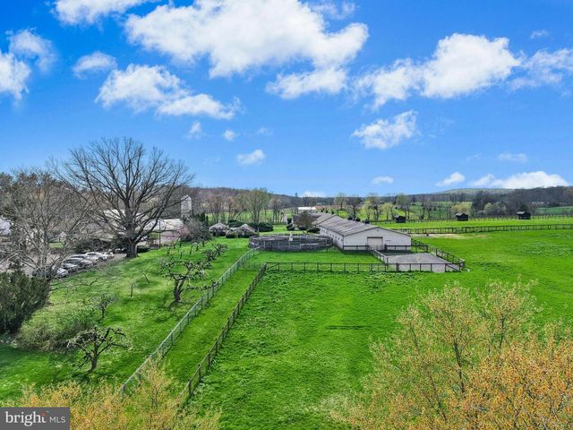 1194 STREET RD, New Hope, PA 18938