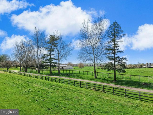 1194 STREET RD, New Hope, PA 18938