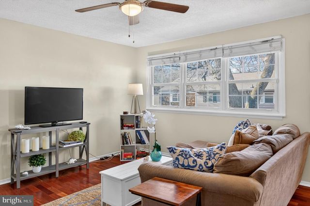 462 WORTHINGTON RD, Millersville, MD 21108