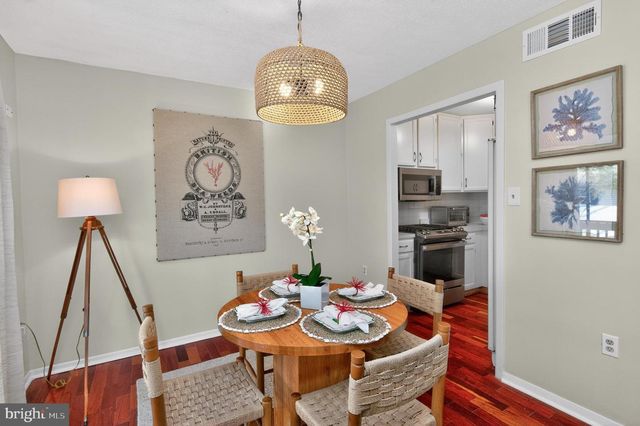 462 WORTHINGTON RD, Millersville, MD 21108