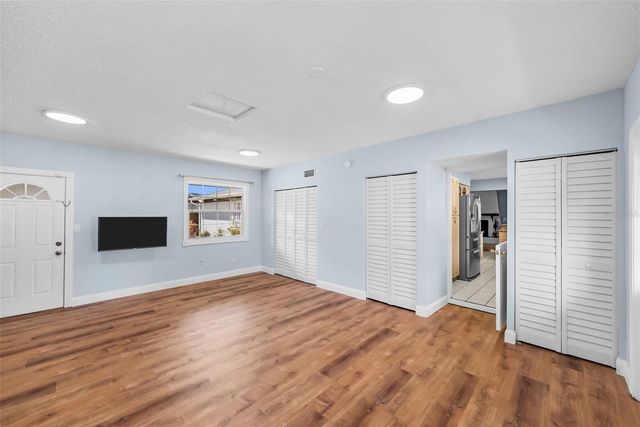 7002 APPLEWOOD COURT, Tampa, FL 33615