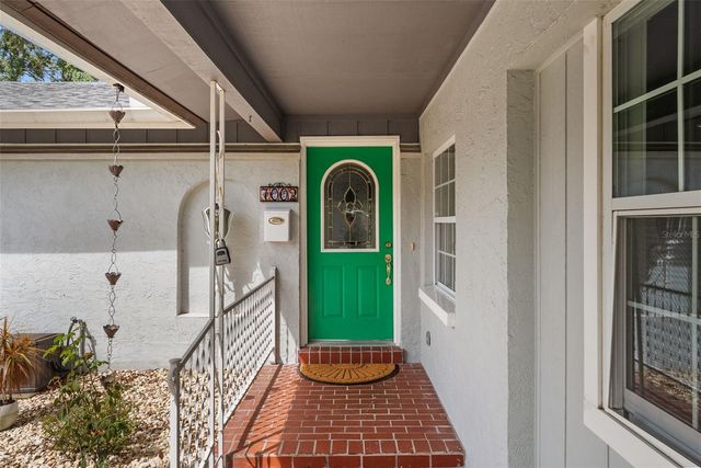 7002 APPLEWOOD COURT, Tampa, FL 33615