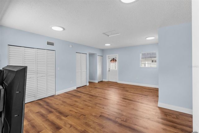 7002 APPLEWOOD COURT, Tampa, FL 33615