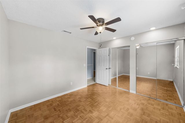 7002 APPLEWOOD COURT, Tampa, FL 33615