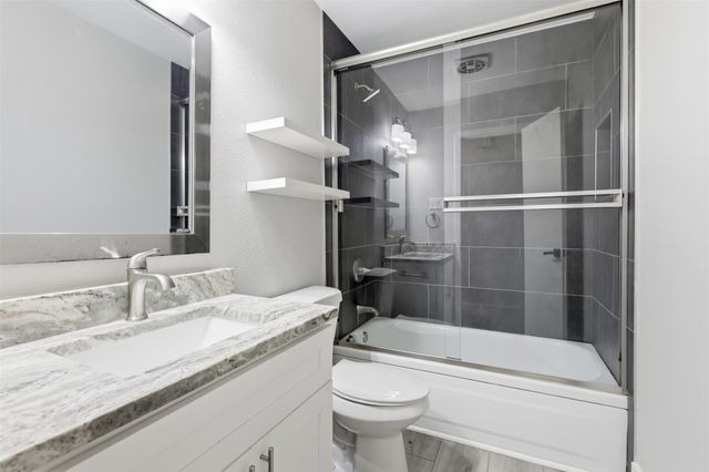 205 W Huitt Lane, Euless, TX 76040
