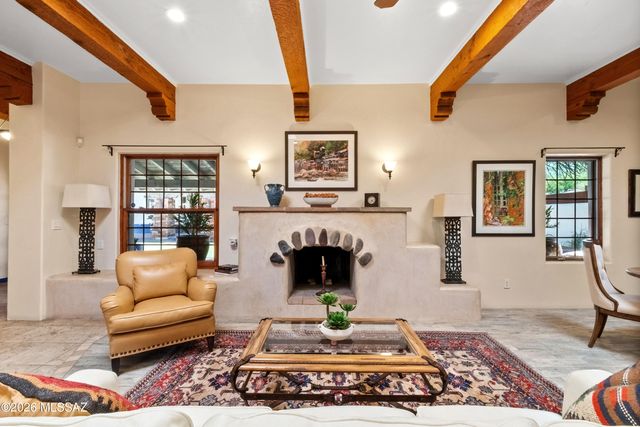1125 E Seneca Street, Tucson, AZ 85719