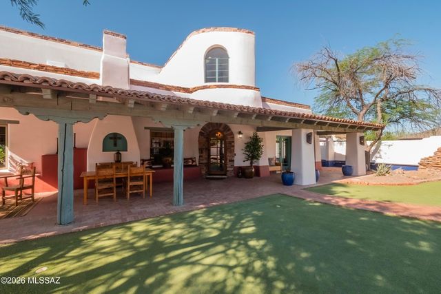 1125 E Seneca Street, Tucson, AZ 85719