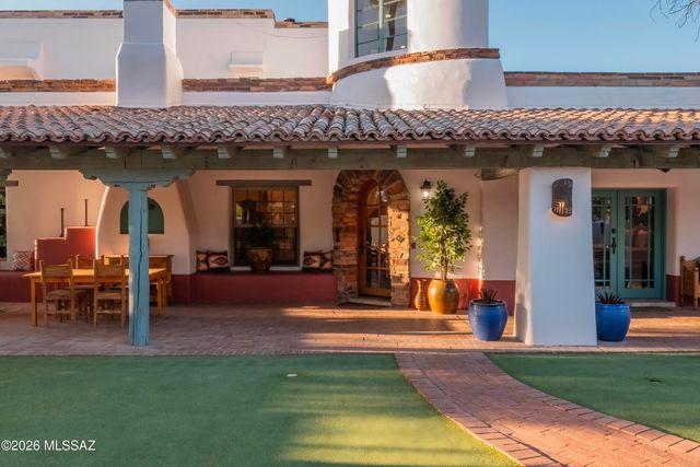 1125 E Seneca Street, Tucson, AZ 85719