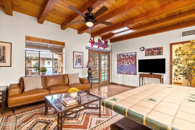 1125 E Seneca Street, Tucson, AZ 85719