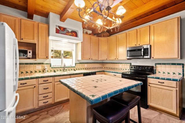 1125 E Seneca Street, Tucson, AZ 85719